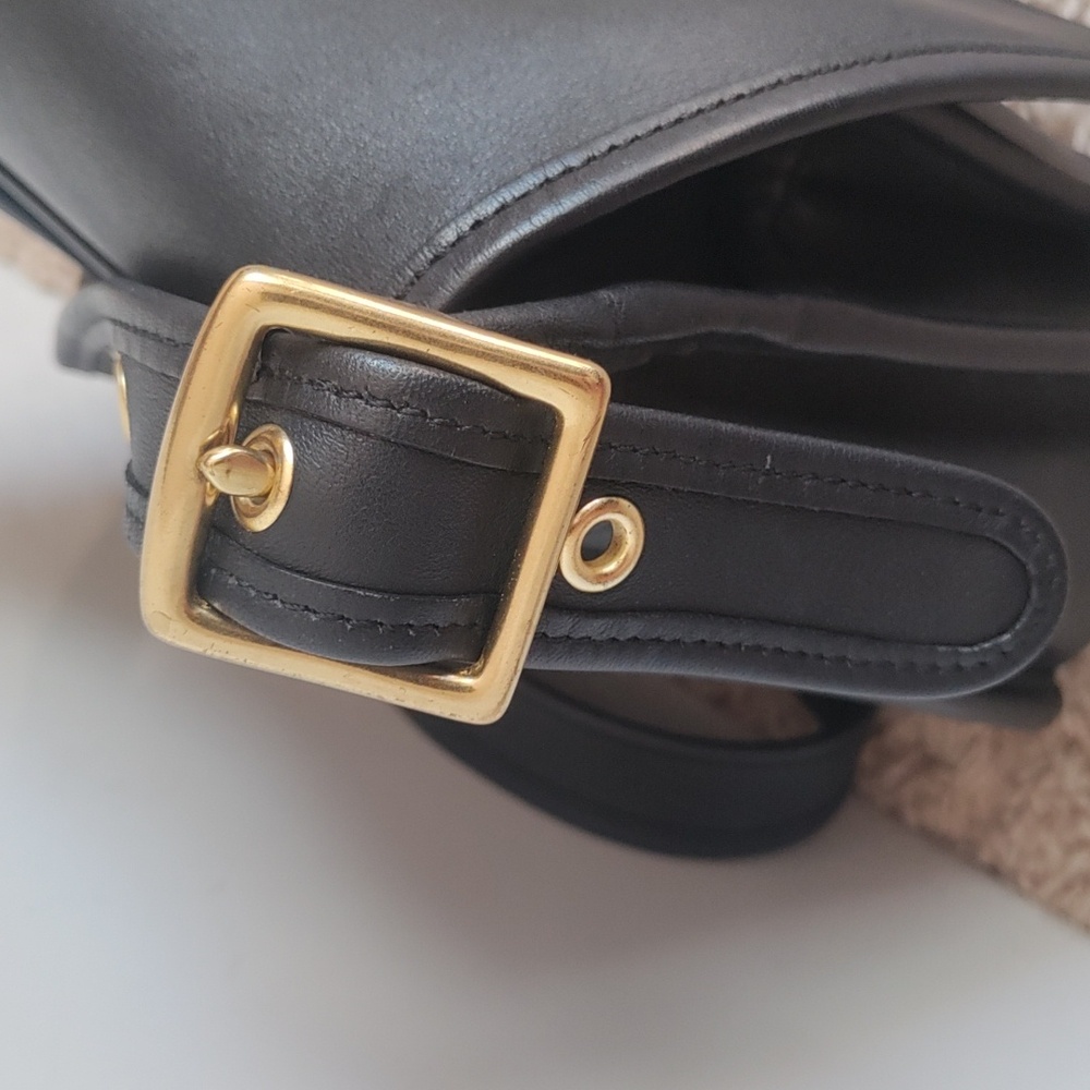 Classic Black Leather Shoulder Bag with Gold Hardware - Picture 2 of 13